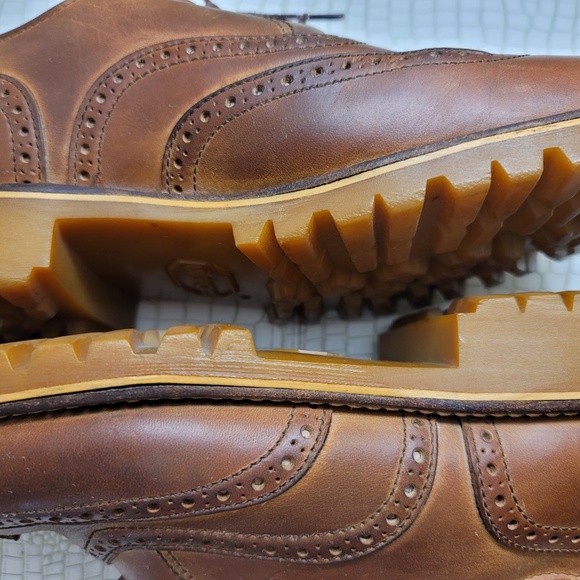 ?Timberland Wing Tip w/Vibram *USED few times